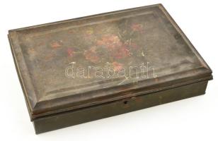 Régi fémdoboz, belül zománcozott, kulcs nélkül, korának megfelelő állapotban, 36,5x25x7 cm