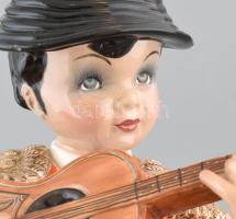 C.I.A. Manna (1930 körül): "Torero". Kézzel festett fajansz, jelzett, kalapján kis mázlepa...