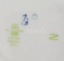 6 db Zsolnay Pompadour mintás leveses csésze, 6 db előételes tányérral. Jelzett, kopásnyomokkal, egy...