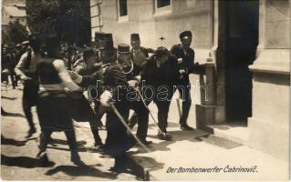 1914 Sarajevo, Der Bombenwerfer Cabrinovic / The assassination of Archduke Franz Ferdinand of Austria (the trigger to WWI), first attempt by Nedeljko Cabrinovic. Verlag Philipp Rubel (EK)