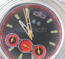 DeLorean DL02-1803 automata, kronográfos karóra. Fém tok, fém szíj, működő, jó állapot. Pót szemmel....