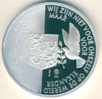 Hollandia 2004. "Julianna királynő halála" alkalmából kiadott Ag emlékérem 25,18g T:PP Ere...