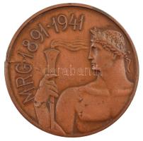 1941. MRG 1891-1941 (Magyar Ruggyantaárugyár) / Mens sana in corpore sano (Ép testben ép lélek) bronz emlékérem eredeti dísztokban. Szign.: Furchányi (50mm) T:2