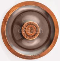 Kopcsányi Ottó (1933-2016): réz iparművész napocskás dísz tányér. Jelzett d: 28 cm
