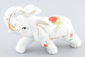 Elefánt figura, porcelán, jelzés nélkül, kopott, m: 9 cm