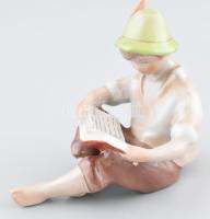 Drasche / Kispest porcelán könyvet olvasó fiú, kézzel festett, jelzett, hibátlan, m: 8,5 cm