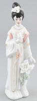 Kínai hölgy figura, porcelán, kopásokkal, jelzés nélkül, m: 21,5 cm
