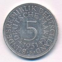 NSZK 1951F 5M Ag T:1-,2 ph
FRG 1951F 5 Mark Ag C:AU,XF edge error
Krause KM# 112.1