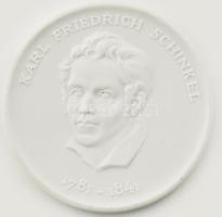 "Karl Friedrich Schinkel" meisseni biszkvit porcelán emlékérem (56mm) hibátlan