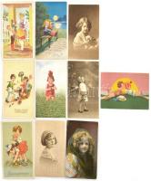 Kb. 94 db RÉGI gyerek motívum képeslap vegyes minőségben / Cca. 94 pre-1945 children motive postcards in mixed quality