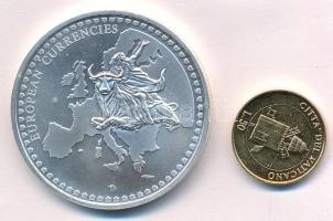 Vatikán DN "Európai valuták - Vatikán" ezüstözött Cu emlékérem, benne 2000. 50L Cu-Ni &quo...