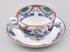 Tomor Maestrich made in Holland teáscsésze aljjal. Kézzel festett kínaizáló porcelán, jelzett, hibátlan, 1900-20 körül.