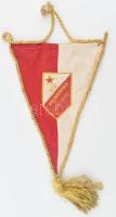 cca 1965 Az újvidéki KK Vojvodina kosárlabdacsapat selyem asztali zászlója, jó állapotban, h: 29 cm