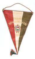 1965 Magyar Népköztársaság, Kádár-címeres zászló, foltos, 42x31 cm