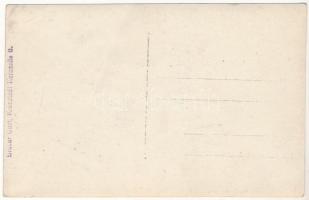 Brassó, Kronstadt, Brasov; utca télen, Magyar Általános Hitelbank, étterem, üzletek / street view in...