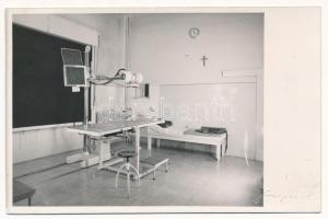 Kolozsvár, Cluj (?); kórház belső, röntgen szoba. Fotofilm Kolozsvár, Deák Ferencz utca 6. / hospital interior, x-ray room. photo