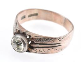 Arany (Au/9k) strassz köves antik ékszer szett, 3 db-os, gyűrű és fülbevalópár. Jelzett, össz. brutt...