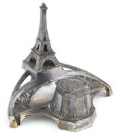 Szecessziós ón tinta- és tolltartó Eiffel-toronnyal, a fedél tetején a Sacré-Coeur bazilika képével, betét nélkül. Jelzés nélkül, kisebb kopásnyomokkal, 12,5x10x10,5 cm