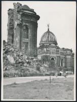 cca 1945 Drezda, Mementó (II. világháborús romok), jelzetlen, nagyméretű fotó, 24x18 cm