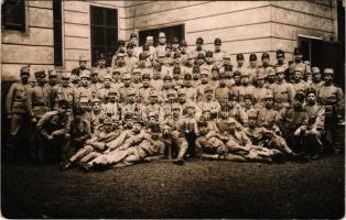 1914 Wien, Vienna, Bécs; Osztrák-magyar katonák csoportképe / WWI Austro-Hungarian K.u.K. military, group of soldiers. photo (EK)