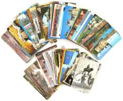 Kb.100 db MODERN magyar és külföldi város képeslap / Cca. 100 modern Hungarian and other foreign town-view postcards