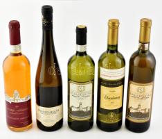 5 palack pannonhalmi bor, benne 2005 Tricolis cuvée bontatlan palackok, szakszerűen tároltak