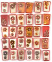 ~1970-1980. "Szocialista Brigád" kitüntető jelvény miniatűrrel, eredeti tokban (30x) T:1-,2