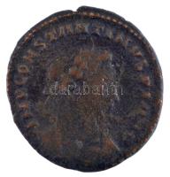 Római Birodalom / Londinium / I. Constantinus 316-317. Follis bronz (4,04g) T:2- Roman Empire / London / Constantine I 316-317. Follis bronze IMP CONSTANTINVS PF AVG / SOLI INVIC-[TO COMITI] / T - F / PLN (4,04g) C:VF RIC VII 93.