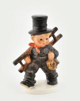 Goebel/ Hummel kéményseprő kisfiú, kézzel festett kerámia figura, jelzett, alján kis lepattanással, mázrepedésekkel, m: 13,5 cm