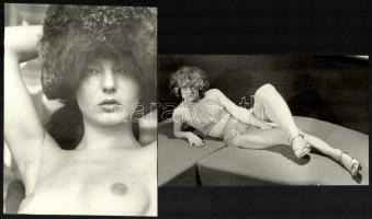 cca 1976 előtt készült, szolidan erotikus felvételek, 5 db vintage fotó jelzés nélkül, ezüst zselati...