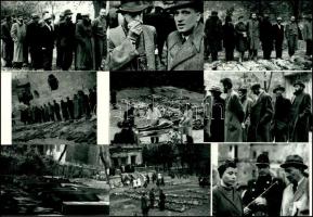 1945 Budapest, a Maros utcai zsidó kórház udvarán a nyilasok tömeggyilkosságot követtek el (1945. január 12.). Az áldozatokat ugyanez év április 23-án hantolták ki. Az időközben elfogott gyilkosokat itt ,,szembesítették a halottakkal. Ék Sándor készített erről fényképeket. A néhai Lapkiadó Vállalat fotólaborjának archívumából, 13 db mai nagyítás, 10x15 cm
