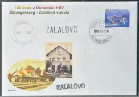 Helyiérdekű Vasutak Magyarországon 1887-2004 - 68 db MODERN képeslap, emlékboríték, bélyegzés, személyes bélyeg, levélzáró albumban