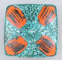 Retro kerámia tál, falidísz Kézzel festett, jelzés nélkül kis mázhibával 23x23 cm