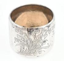 Ezüst (AG) szalvétagyűrű, gravírozott, sérült 20 g d: 3,5 cm