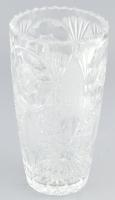 Ólomkristály váza, cizellált, néhány kis csorbával, m: 25,5 cm