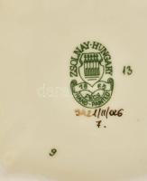 Zsolnay pillangómintás bonbonier. Kézzel festett, jelzett, minimális kopással, mázrepedésekkel, 10,5...