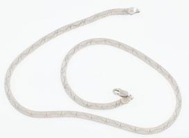 Ezüst(Ag) lapos kígyó nyaklánc, jelzett, h: 42,5 cm, nettó: 8,2 g