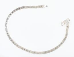 Ezüst(Ag) vékony, mintás kígyó karkötő, jelzett, h: 19 cm, nettó: 2,9 g