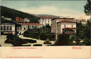 Abbazia, Opatija; Parkanlagen mit Dependancen, Bank und Wechsler Geschäft Block. Alfred Dietrich 167. (EK)