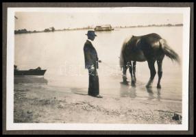 1930 Dunapentele / Dunaújváros, életképek, 22 db albumlapra ragasztott fotó, közte hajómalom, 4,5×6,...