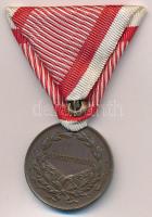 1917. "Károly Bronz Vitézségi Érem" bronz kitüntetés eredeti, mellszalagon. Szign.: Kautsc...