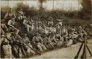 1913 Osztrák-magyar katonák csoportja / Austro-Hungarian K.u.K. military, group of soldiers. Schäffer Ármin udvari fényképész (Budapest) photo (tűnyomok / pin marks)