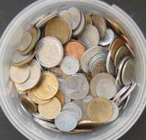 1kg vegyes világpénz, régi és új