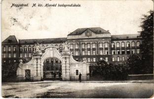 1917 Nagyvárad, Oradea; M. kir. honvéd hadapródiskola / K.u.K. military barracks (kopott sarkak / worn corners)
