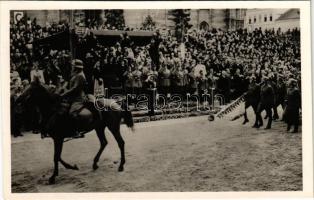 1940 Kolozsvár, Cluj; bevonulás, Vitéz Nagybányai Horthy Miklós Magyarország kormányzója, Purgly Magdolna / entry of the Hungarian troops, Regent Horthy and his wife