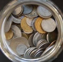 1kg vegyes világpénz, régi és új