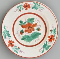 Antik kézzel festett népi fajansz tányér, jelzett: České Budějovice L&CH Hardtmuth, kopott, d: 23 cm