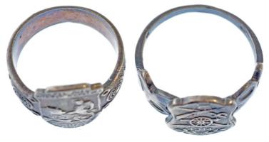~1914. Két darab első világháborús gyűrű, egyik a 307. Honvéd Gyalogezred sapkajelvényének képével, ...