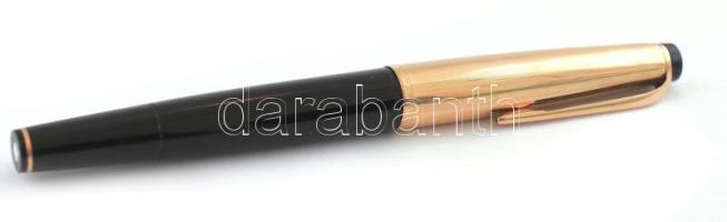 Montblanc vintage töltőtoll. Bakelit, jelzett. Modern dobozban