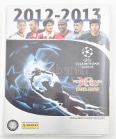 Panini Bajnokok Ligája 2012-2013 gyűjtőalbum, benne 65 db játékoskártyával (közte hologramos is)